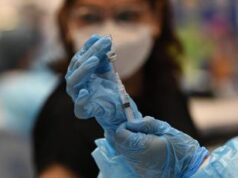 Vaccinazioni Covid, Italia ‘maglia nera’: nel 2023 solo 13% vaccinati