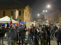 Piazza Bengasi si ribella al degrado, Torino Tricolore riempie la piazza piazza bengasi degrado