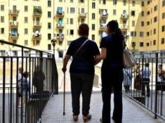 Lavoro domestico, economia invisibile: 1,6 mln di persone occupate, 50% irregolari