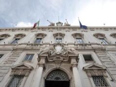 Reddito cittadinanza, per la Consulta “non può aiutare chi si rovina con il gioco”