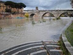 Roma, la promessa di Gualtieri: “Entro 5 anni potremo fare il bagno nel Tevere”