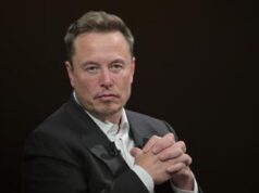 Tesla, arriva il Robotaxi: Elon Musk lo presenterà ad agosto