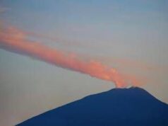 Eruzione Etna, continua colata lavica dalle tre bocche