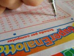 Superenalotto, numeri combinazione vincente oggi 15 giugno 2024
