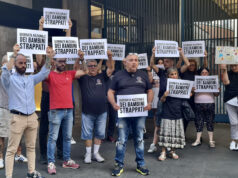 “I bambini devono crescere con la propria famiglia”: flashmob davanti alla Rai contro il “sistema Bibbiano” giornata nazionale per i bambini strappati dalle proprie famiglie