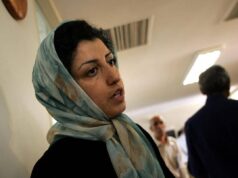 Iran, “Narges Mohammadi non sta bene: Nobel per la Pace due volte in ospedale dopo arresto”