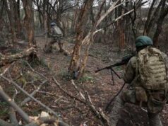 Ucraina, stallo Usa su invio armi preoccupa intelligence: “Senza di noi destinati a sconfitta”