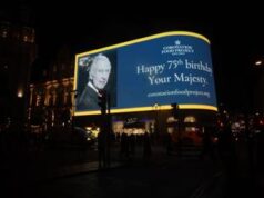 “Buon compleanno, pa”, auguri di Harry il più bel regalo per Carlo