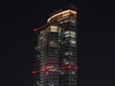 Giornata contro la violenza sulle donne, i palazzi di Regione Lombardia si colorano di arancione