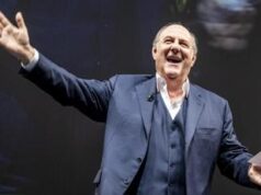 Natale, Gerry Scotti annuncia: “C’è una sorpresa per voi”