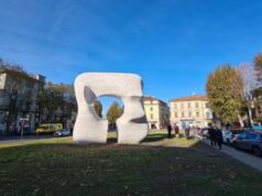 Nuova vita per la scultura di Henri Moore simbolo di Prato
