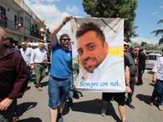 Omicidio Cerciello, scattò foto di Hjorth bendato: carabiniere condannato a un anno