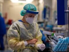 Covid, corde vocali paralizzate per virus: il caso di una 15enne