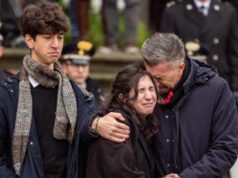 L’addio a Giulia Cecchettin, il papà: “Sia svolta contro la piaga dei femminicidi”