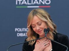 Meloni: “Centrodestra unito da 30 anni. Schlein non insulti nostri ospiti”