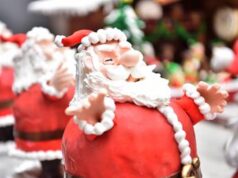 Natale in Cina, l’influencer Momoka Banana: “Niente panettone, a Pechino si regalano mele”