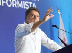 Renzi contro tutti, dall’Ue al governo Meloni da Schlein a Conte: cosa ha detto