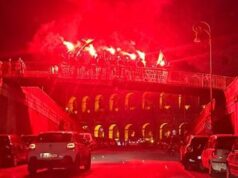 Roma, sit-in a Ponte degli Annibaldi: accesi fumogeni