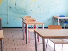 Sesso con allievo minorenne in cambio di regali, arrestato prof a Messina