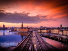 Stoccolma, dal 2025 addio alle auto a motore termico nel centro città