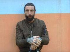 Striscia La Notizia, Brumotti aggredito a Napoli: “Ho rischiato il linciaggio”