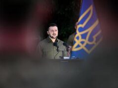 Ucraina, cala del 20% fiducia in Zelensky e il capo dell’Esercito Zaluzhny torna a criticarlo