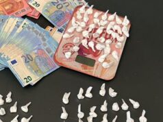 Vanno a farsi un ‘taglio di capelli’, ma sono calvi: barbiere arrestato per spaccio