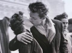 Addio a Francoise Bornet, protagonista del ‘Bacio’ di Doisneau: aveva 93 anni
