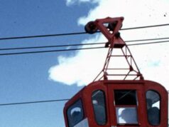 Albero crolla su cavo funivia, precipita cabina in Tirolo: 4 feriti gravi