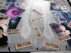 Femminicidi, in Italia 120 donne uccise nel 2023: metà da partner
