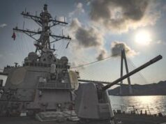 Houthi lanciano due missili antinave, Usa rispondono con sei raid