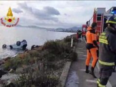 Incidente a Cagliari, 19enne muore nell’auto finita in mare