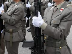“Lava i genitali ai cavalli”, indagine su presunte vessazioni all’Accademia militare di Modena
