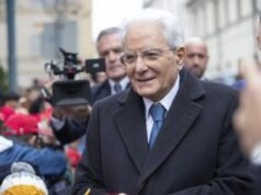 Mattarella: “Giovani motivo di speranza, compito università far emozionare”