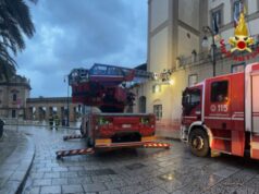 Palermo: Distacco intonaco edificio Tar