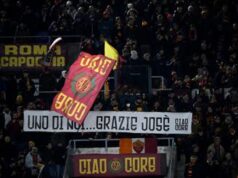Roma-Verona 2-1, Olimpico abbraccia De Rossi e Mourinho: fischi per la squadra