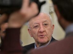 Autonomia, Pd pronto a referendum. De Luca guida la protesta dei sindaci del Sud