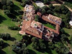 Berlusconi, in vendita la villa in Costa Smeralda: mezzo miliardo di euro per la Certosa
