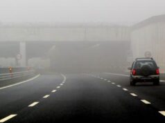 Incidenti sull’A1 per nebbia, chiuso il tratto Parma-Piacenza: code e traffico bloccato