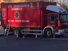 Milano, vapori chimici nell’aria in zona Gratosoglio: “Non uscite di casa”