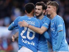 Napoli-Verona 2-1, Kvara regala i tre punti a Mazzarri