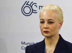 Navalny, la moglie Yulia attacca Putin: “Ha preso in ostaggio il corpo di mio marito”