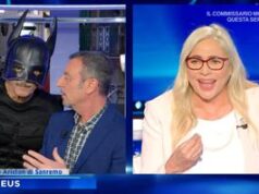 Sanremo 2024, Amadeus a Domenica in con Fiorello-Batman