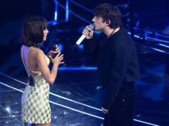 Sanremo 2024, serata cover tra grandi ospiti e autocelebrazioni