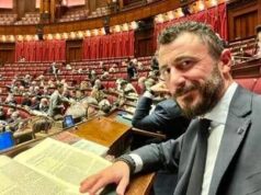 Sparo di Capodanno, Pozzolo condannato a un anno e tre mesi per porto illegale d’arma