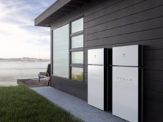 Tesla carica tramite il fotovoltaico