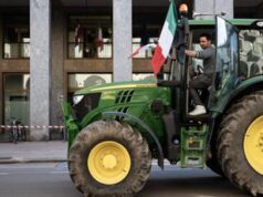 Trattori in partenza verso Sanremo: “Portiamo la nostra protesta all’Ariston”