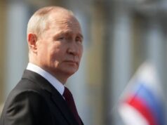 8 marzo, Putin alle donne: “Obiettivo più importante è maternità”