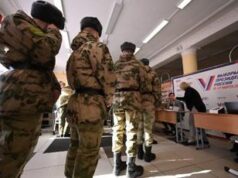 Elezioni Russia, inchiostro nelle urne e slogan pro Ucraina: le proteste ai seggi