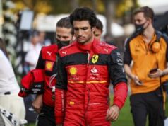 Ferrari, Carlos Sainz operato per appendicite: salta il Gp Arabia Saudita